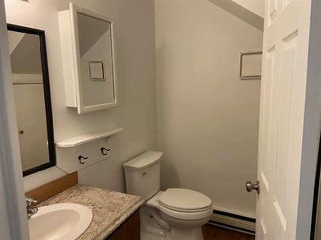 Foto del edificio - 500 S Circle Dr