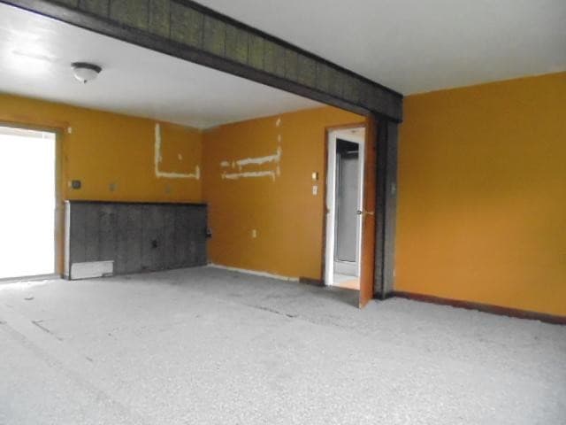 Building Photo - 3 bedroom in Meriden Connecticut 06451