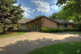 Building Photo - 5946 Desco Dr
