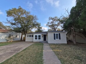 Building Photo - 3506 26th St