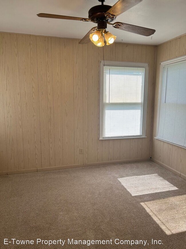 Building Photo - 2 br, 1 bath House - 745 N Central