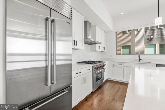 Foto del edificio - 3213 Birchview Walk