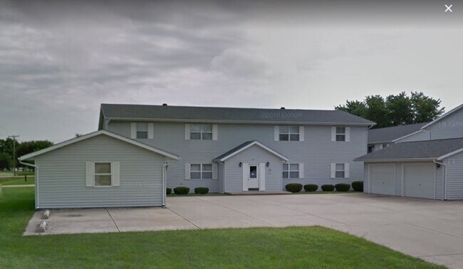 Building Photo - 901 Christopher Ln