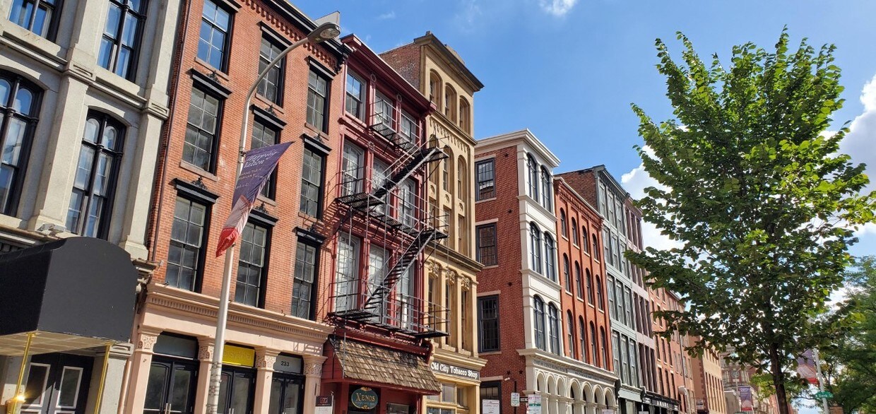 Primary Photo - 229 Chestnut St