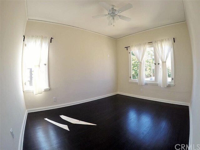 Foto del edificio - 3849 W 28th St