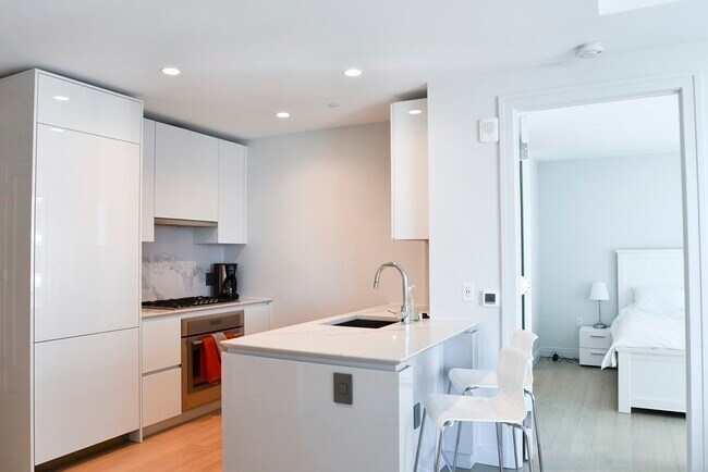 Foto del edificio - 135 Seaport Blvd