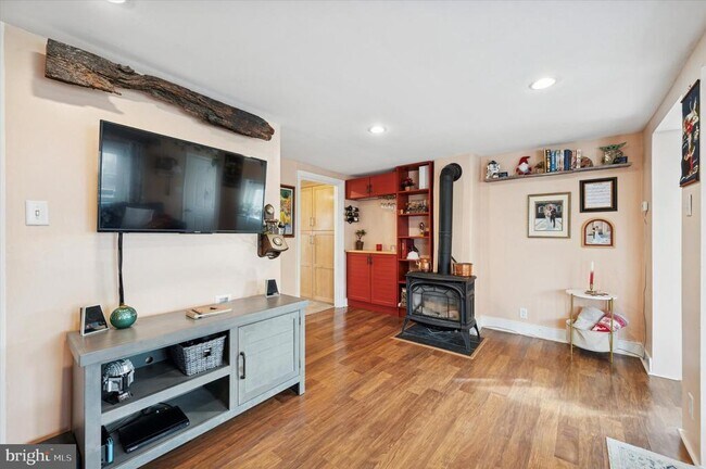 Foto del edificio - 407 Emerald St