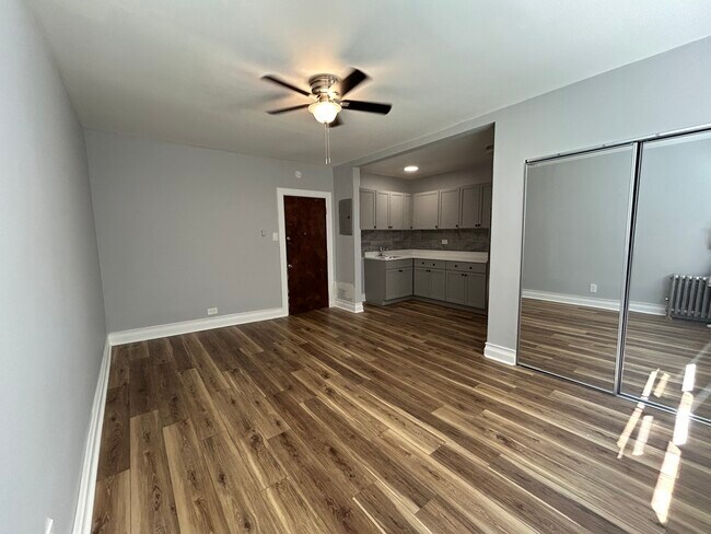 Foto del edificio - 6948 N Ashland Blvd