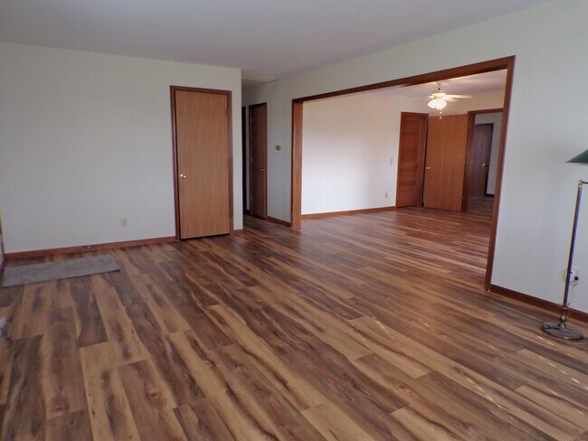 Foto del edificio - 7623 S 750 E-90