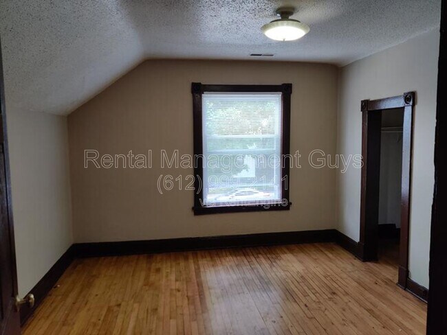 Foto del edificio - 2500 17th Ave S
