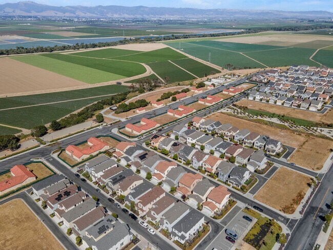 Foto del edificio - 3 Bed, 3 Bath East Garrison