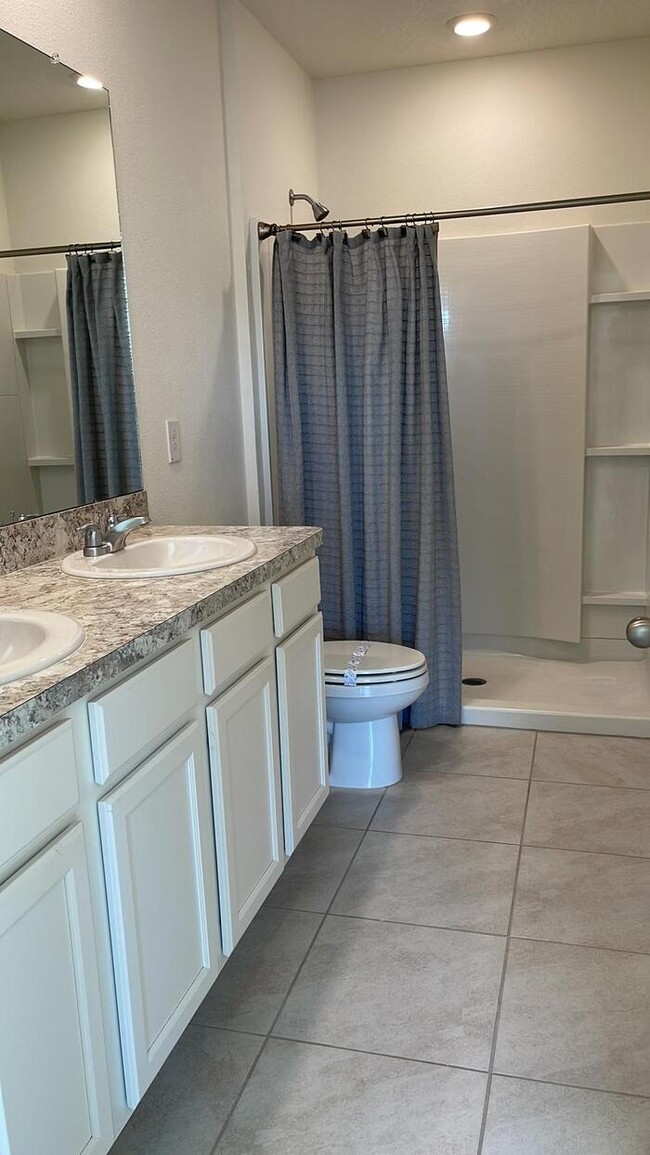 Foto del edificio - 170 Feltrim Reserve Blvd