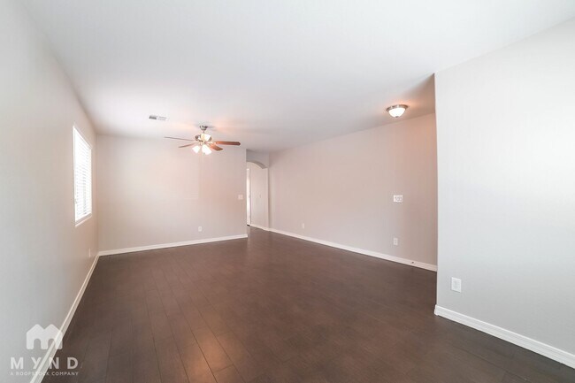 Foto del edificio - 10238 W Hess St