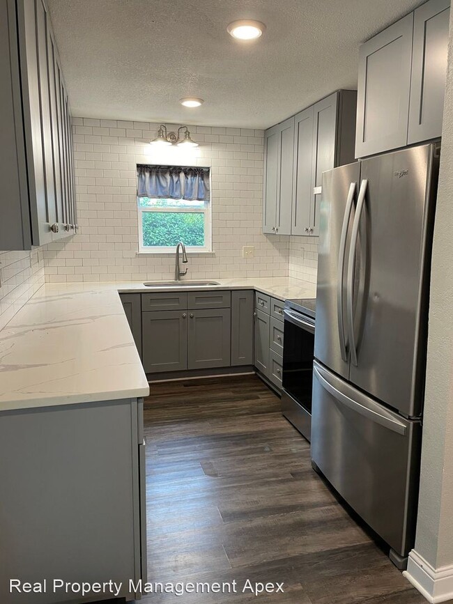 Building Photo - 3 br, 2 bath House - 3408 Wingate Dr