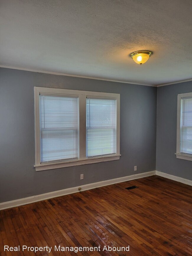 Building Photo - 2 br, 1 bath House - 544 S. Mission St. - ...