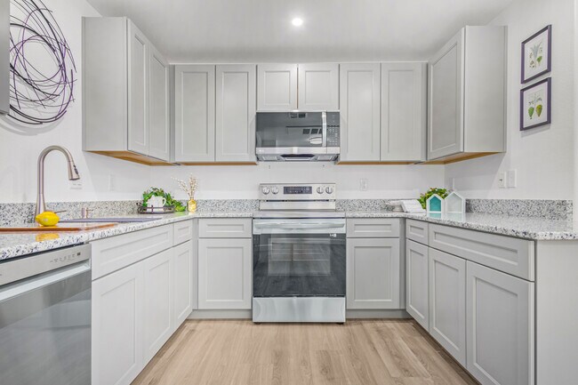 Foto del edificio - 15050 N Thompson Peak Pkwy