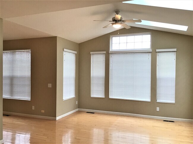 Foto del edificio - 5298 Fredericks Stand