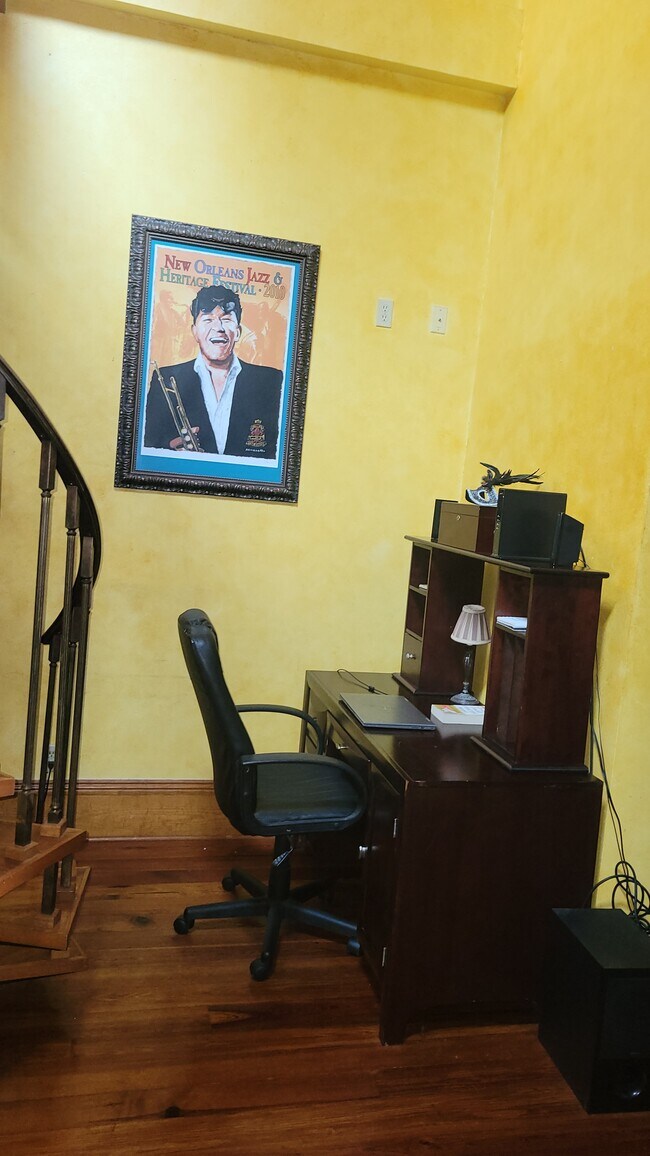 Office Area - 423 Gravier St