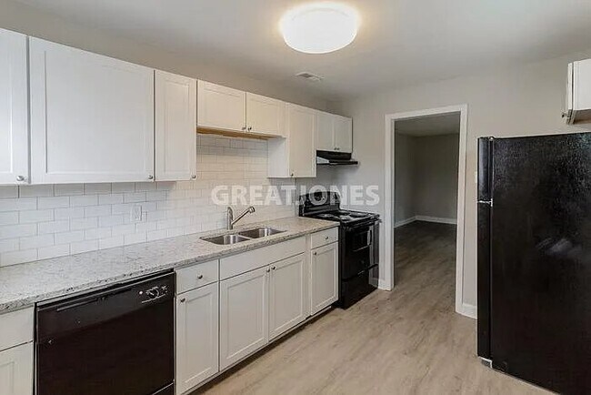 Foto del edificio - 1324 Creel St