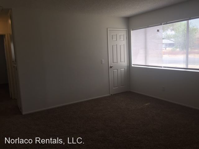 Foto del edificio - 2 br, 1 bath House - 17855 Lakespring Ave.