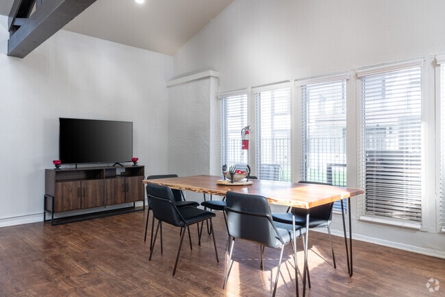 Casa club - SUN HOLLOW