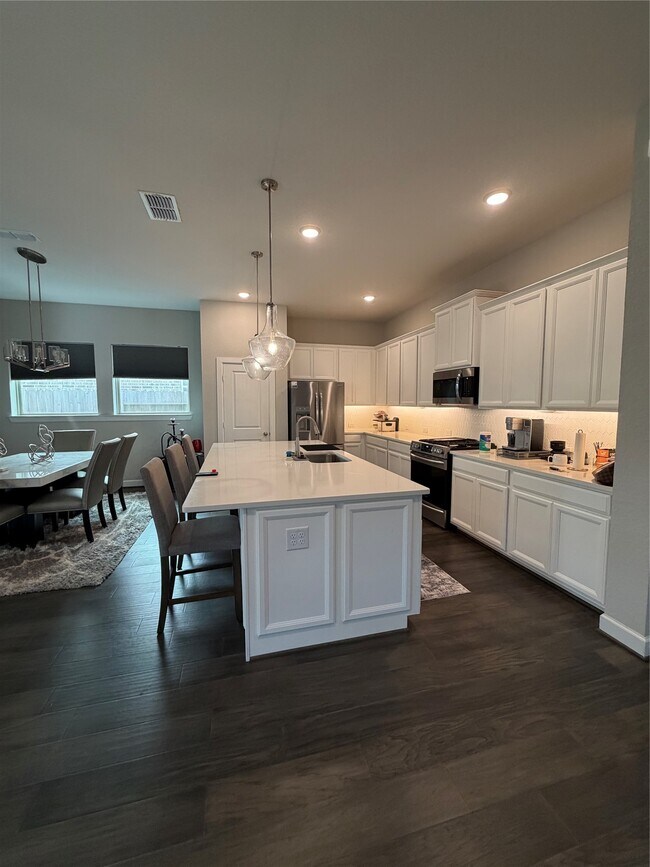 Foto del edificio - 10719 Pleasant View Dr