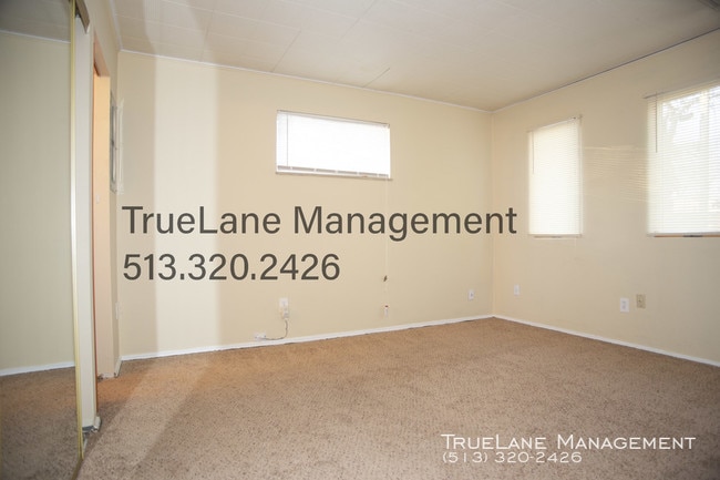 Building Photo - 8815 Fontainebleau Terrace