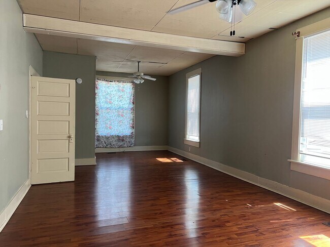 Foto del edificio - Half off the first Full Months rent! .Clos...