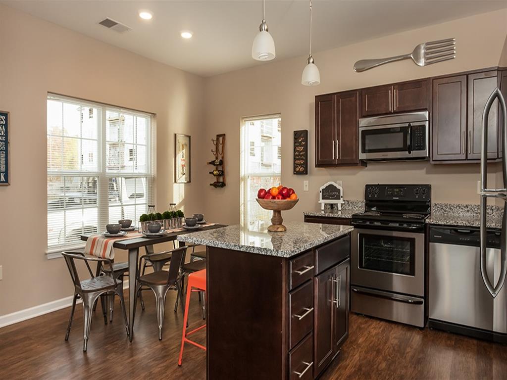 Waters Edge Apartments Rentals ster, NY