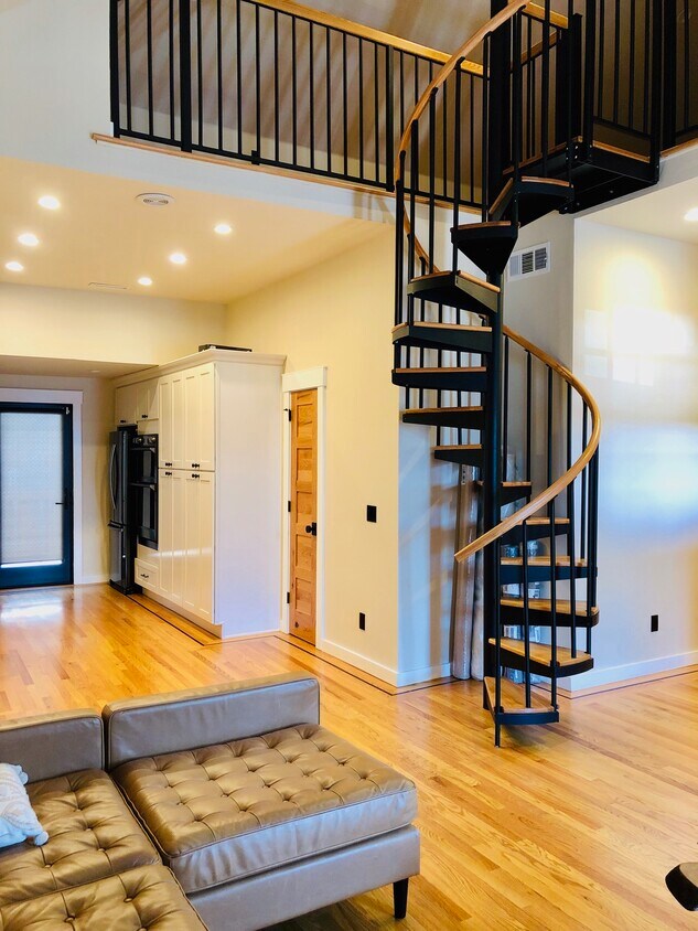 Open floor plan - 3714 E 12th St