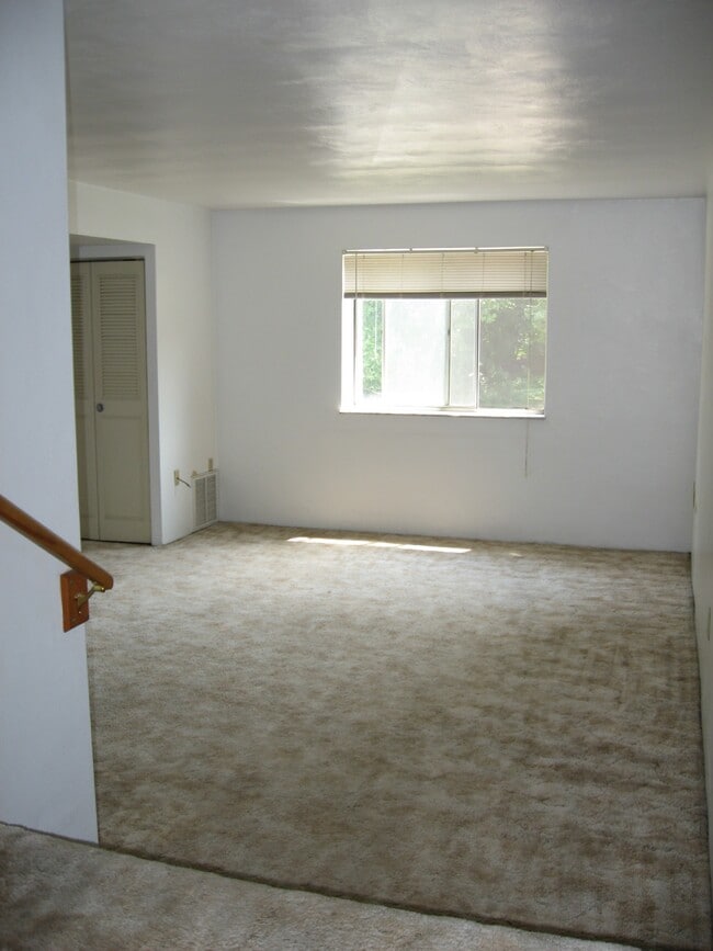 Building Photo - Park Avenue Apartments