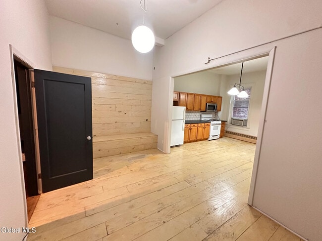 Building Photo - 53 3rd St