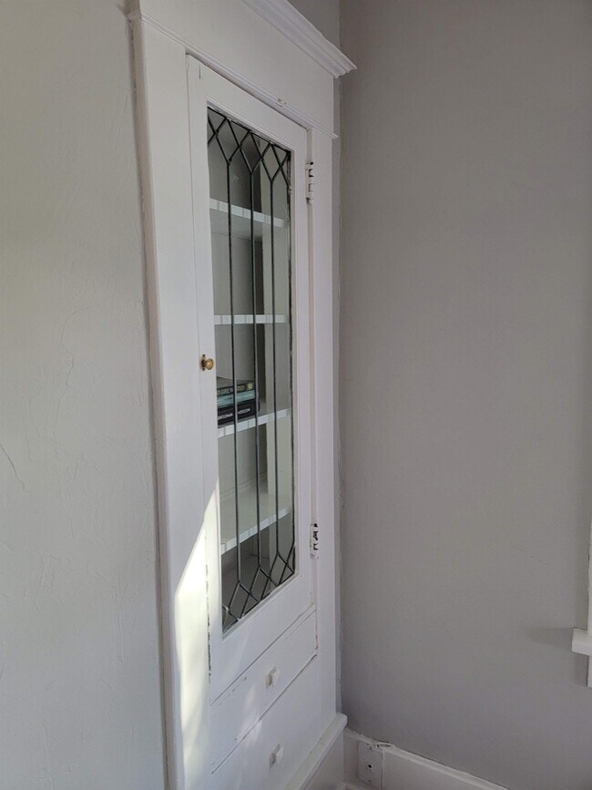 Foto del edificio - 515 E Callender St