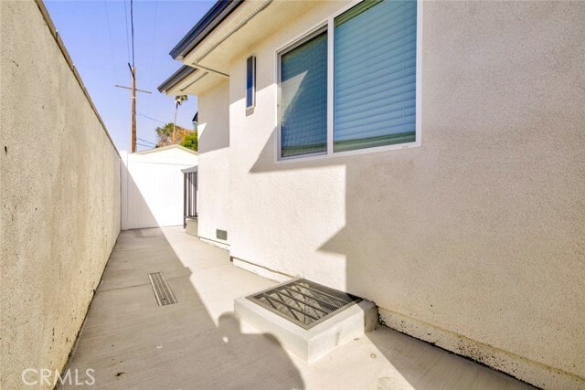 Foto del edificio - 13325 Strathern St