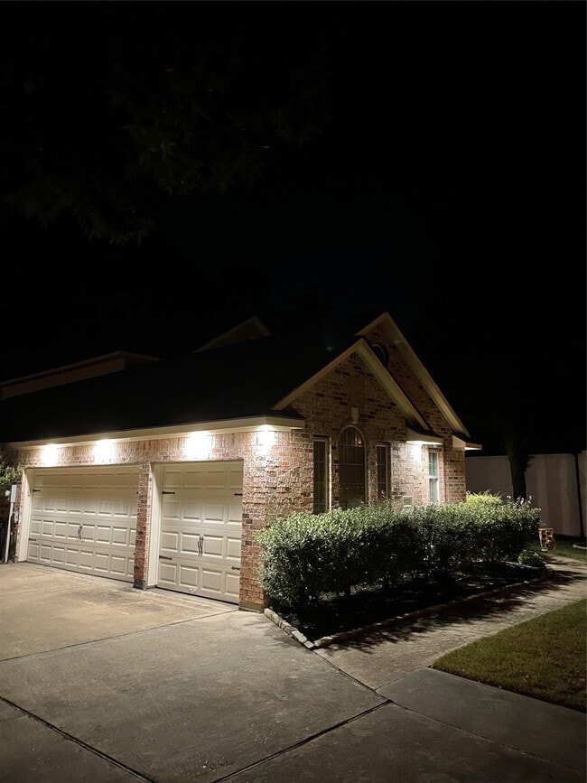 Foto del edificio - 25223 Hideaway Run Dr