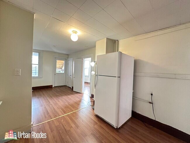 Building Photo - 1514 N Elston Ave