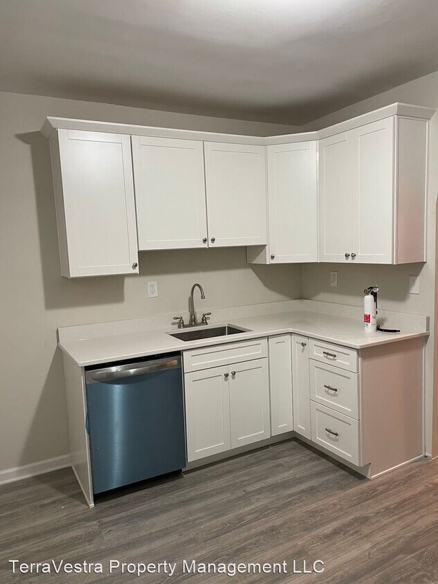 Foto principal - 4 br, 1 bath House - 310 Water Street