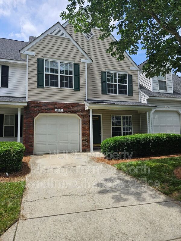 Building Photo - 10035 University Park Ln