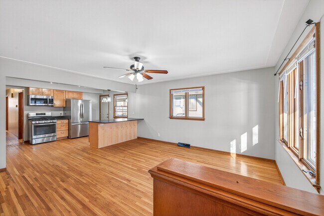 Foto del edificio - 1810 Ulysses St NE