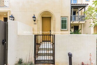 Building Photo - 154 Gwen Ln