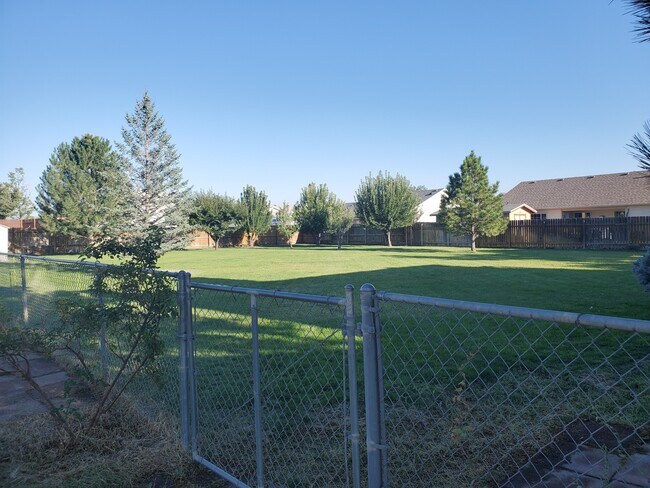 1-acre property - 651 S Maple St