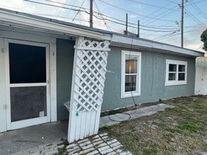 Building Photo - 9809 S Padre Island Dr