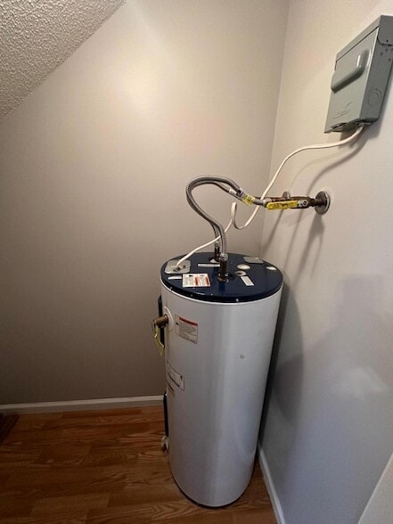 Foto del edificio - 1230 Village Way