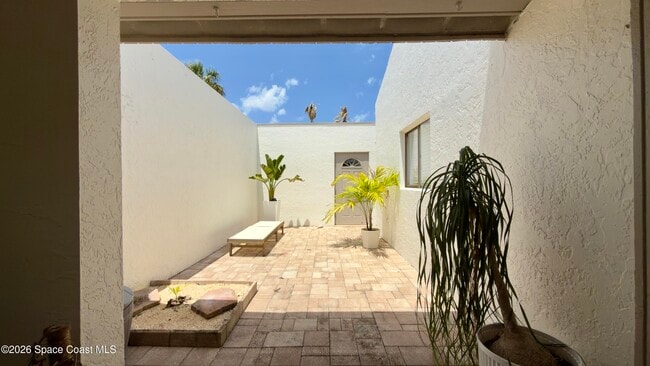 Foto del edificio - 419 Hawthorne Ct