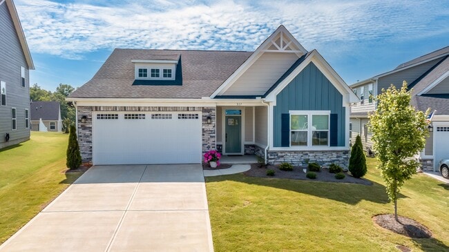 Building Photo - 517 Spokane Dr