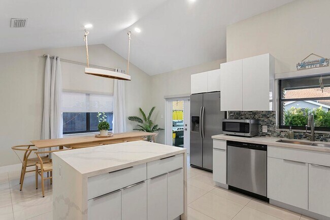 Foto del edificio - 231 SE 8th St