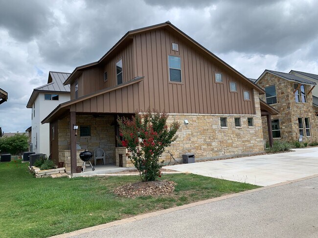 Building Photo - 1694 Gruene Vineyard Crossing