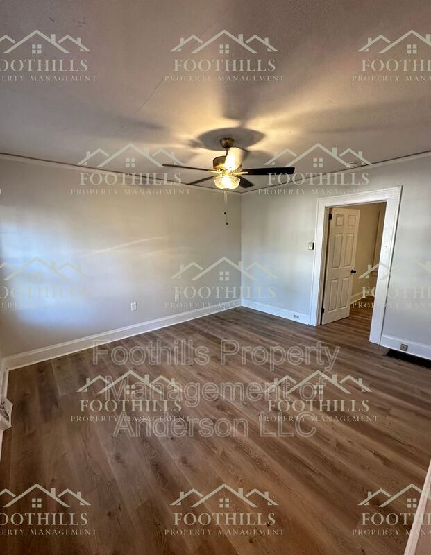 611 Bonham Ct Unit B, Anderson, SC 29621 Condo for Rent in Anderson