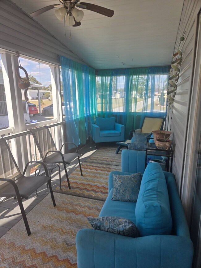 Foto del edificio - 36012 Citrus Blvd