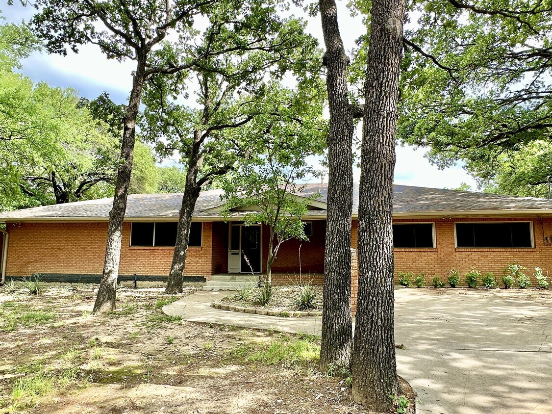 Photo - 1926 Laurelwood Dr (Denton, TX)